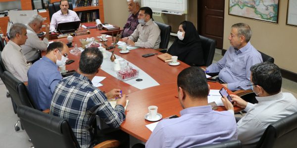 برگزاری جلسه ستاد خشکسالی در دفتر مدیر عامل شرکت  کرخه و شاوور